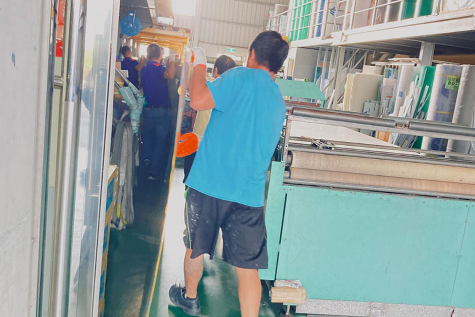 伸和興業秉持品質至上理念，成為高雄採光罩與板材首選